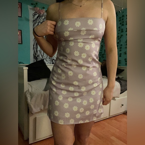 ❤️‍🔥3 / 30❤️‍🔥 Pretty Daisy Dress - Picture 6 of 16